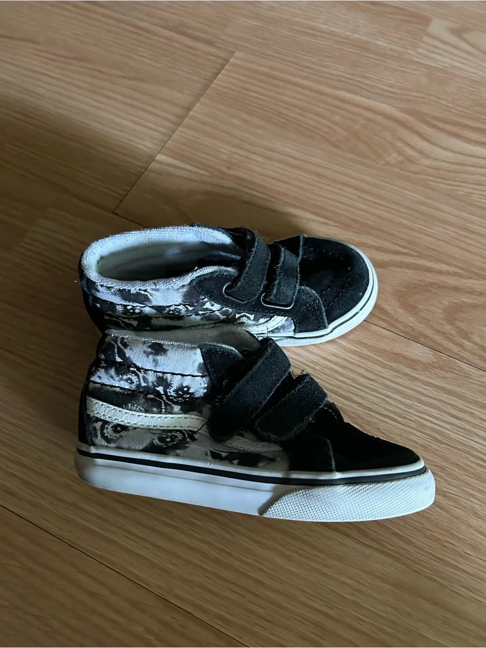 Vans Sk8 Mid Top Black Suede Shoes Toddler Size 8